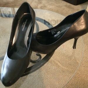 Isaac Mizrahi black pumps